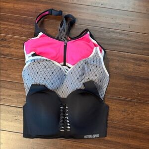 Women's Intimates Set - Pink, Black, and White PreLoved 32dd